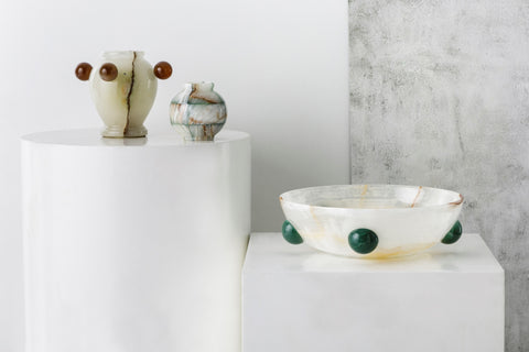 Onyx centerpiece with spheres